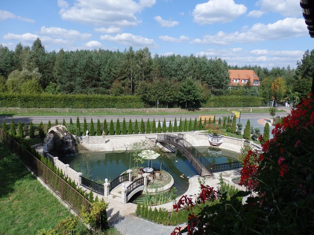 Bed and Breakfast Dwor Bartnika Narewka Esterno foto